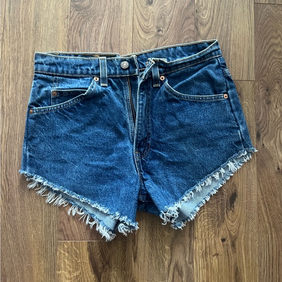 Levi Strauss Vintage medium wash cut-off denim short shorts - Picture 1 of 6